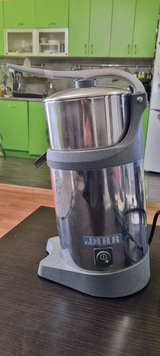 Професионална цитруспреса, сокоизстисквачка " DIHR "