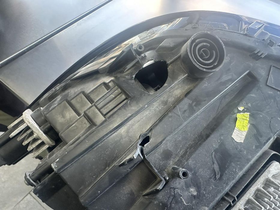 Фарове за BMW i3