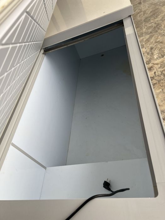 Продам морозильник 1000 литров