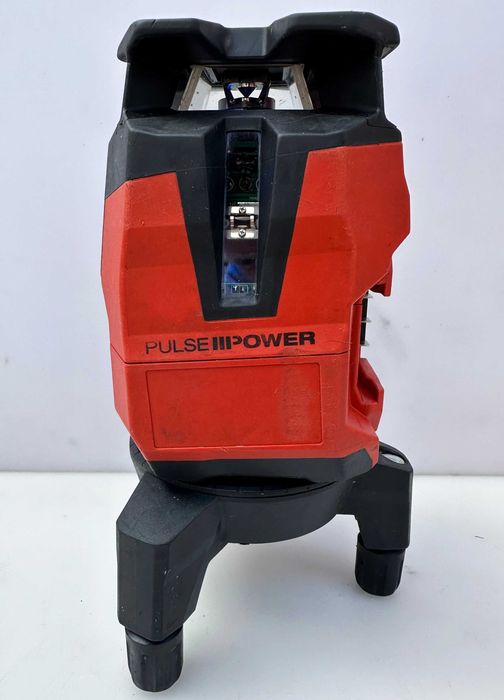Hilti PM 40-MG - Мултилинеен лазер със зелен лъч