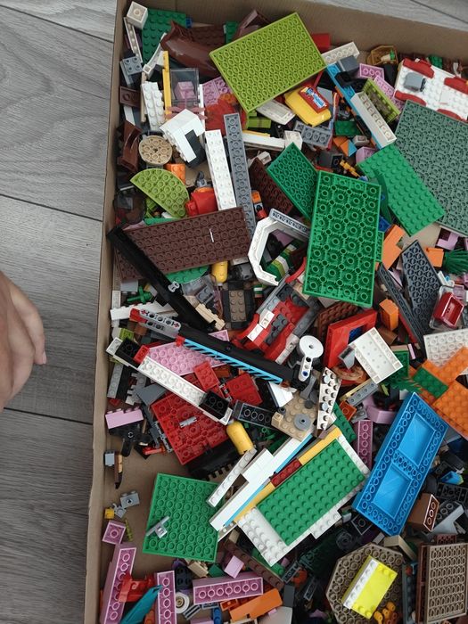 Vand 4 kg de lego