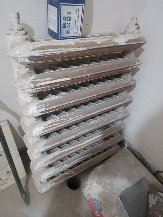 Радиатор отопления чугунный