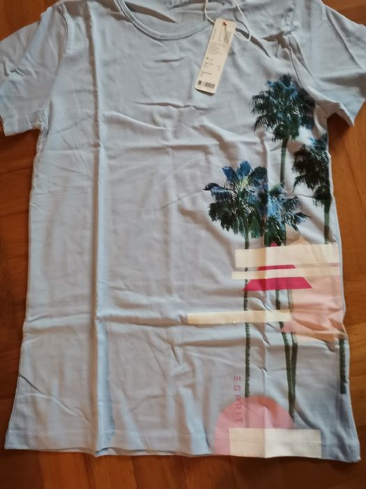 Нова блуза на Есприт