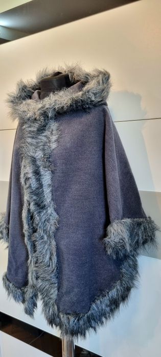 70% lână si 30% viscoză Made in Italy