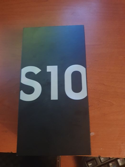 Продам самсунг галакси с10