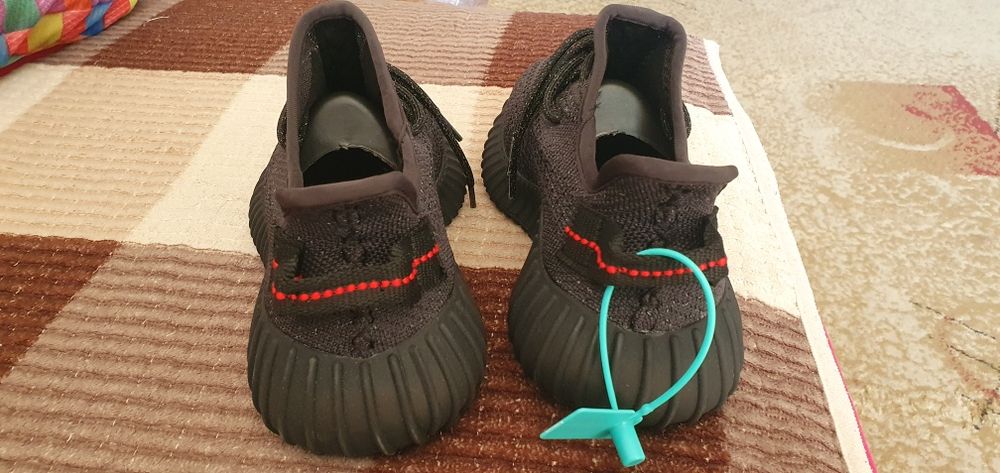 Кросовки yeezy 350