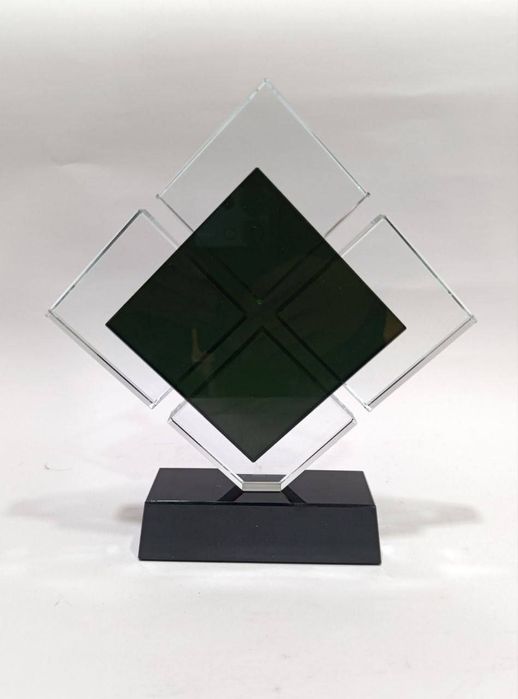 Статуэтка стеклянная