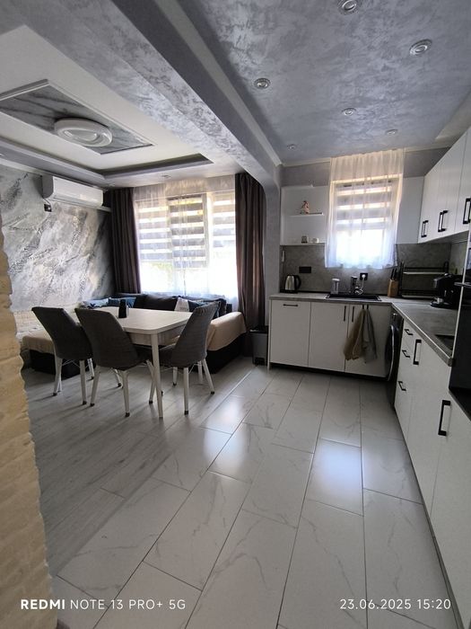 Апартамент Алекс