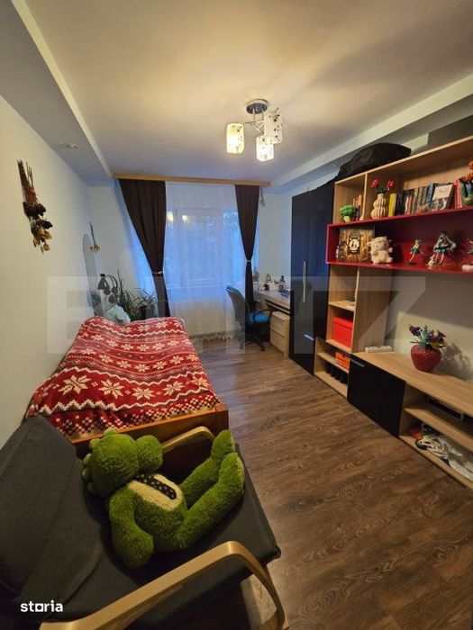 Apartament 4 camere, 77 mp, zona Manastur