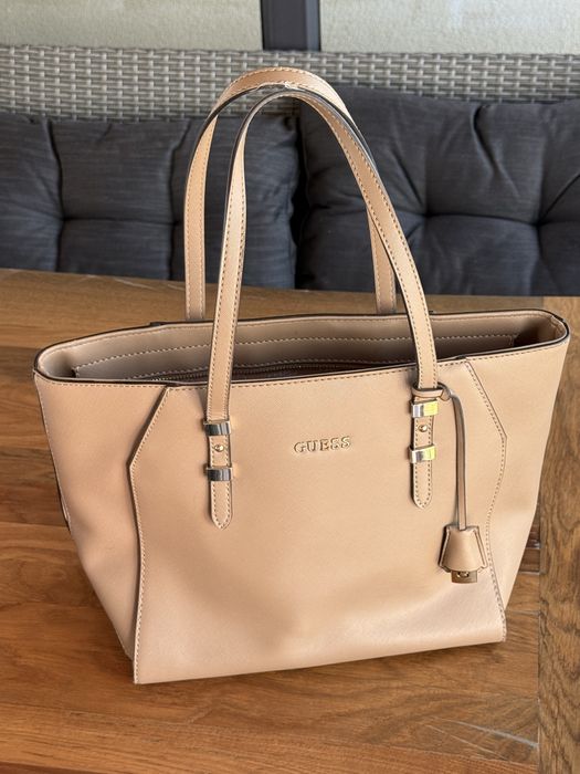 Geanta Tote Guess