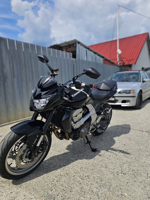 Kawasaki Z750 cu ABS, 2007,34500km, evacuare Mivv, accesorii Rizoma, carnet service