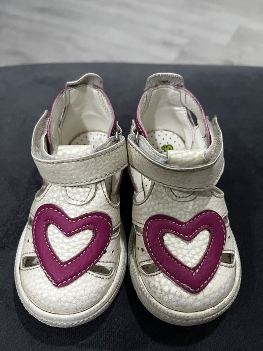 Сандалики для девочки