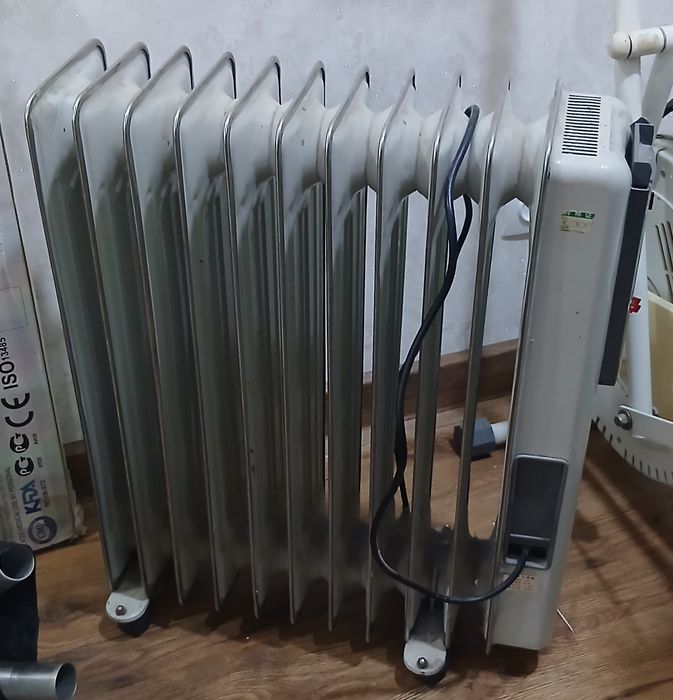 Продам масляный обогреватель