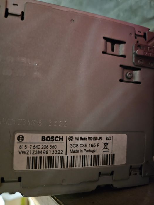 Vând sistem multimedia volkswagen original Bosch