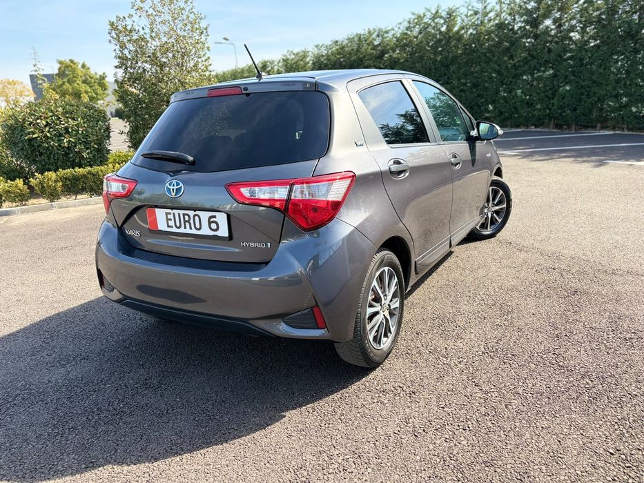 TOYOTA Yaris 2019 — imagine 4