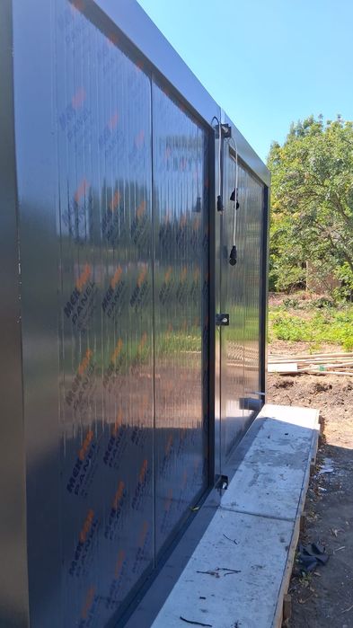 Vand containere modulare la super preț