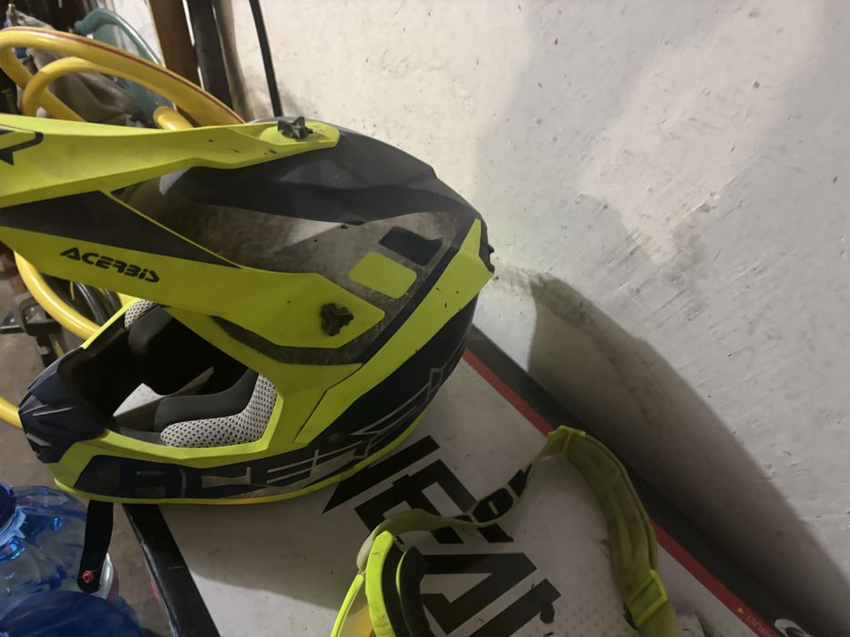 Каска acerbis 100лв очила 100% 20лв