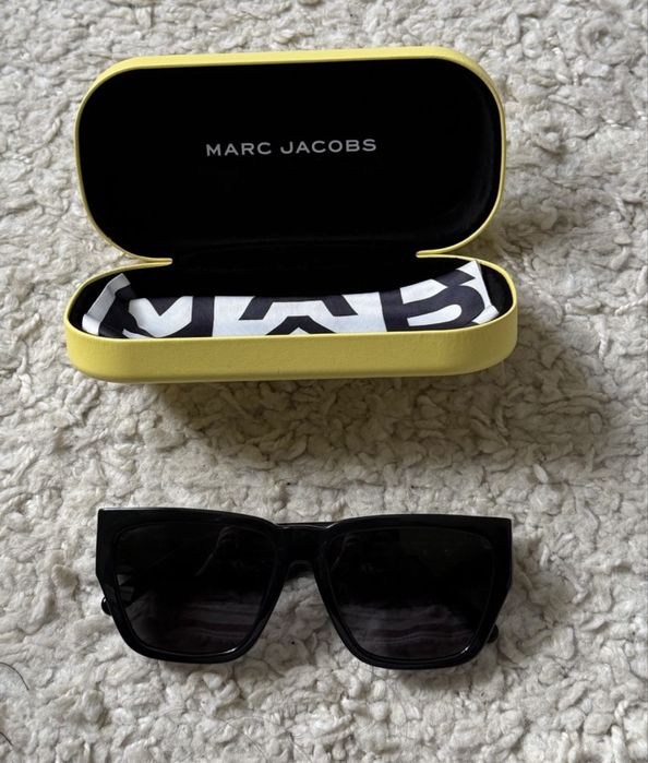 Vand ochelari de soare Marc Jacobs originali , ca noi