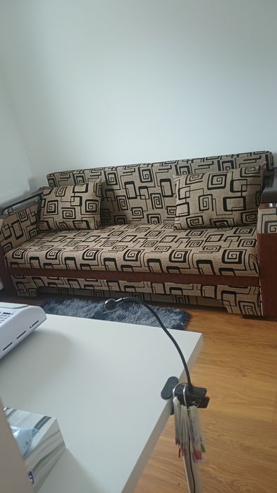 Canapea 3 locuri extensibila