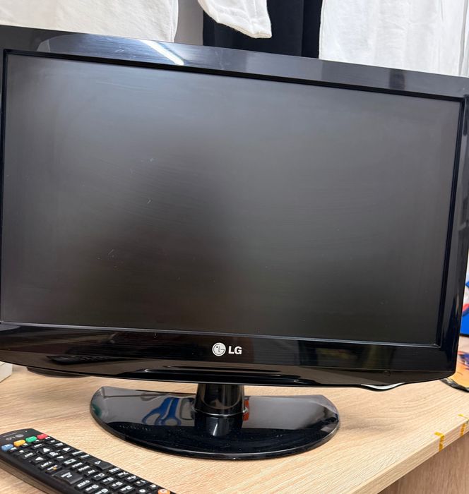 Televizor 55 cm diagonala