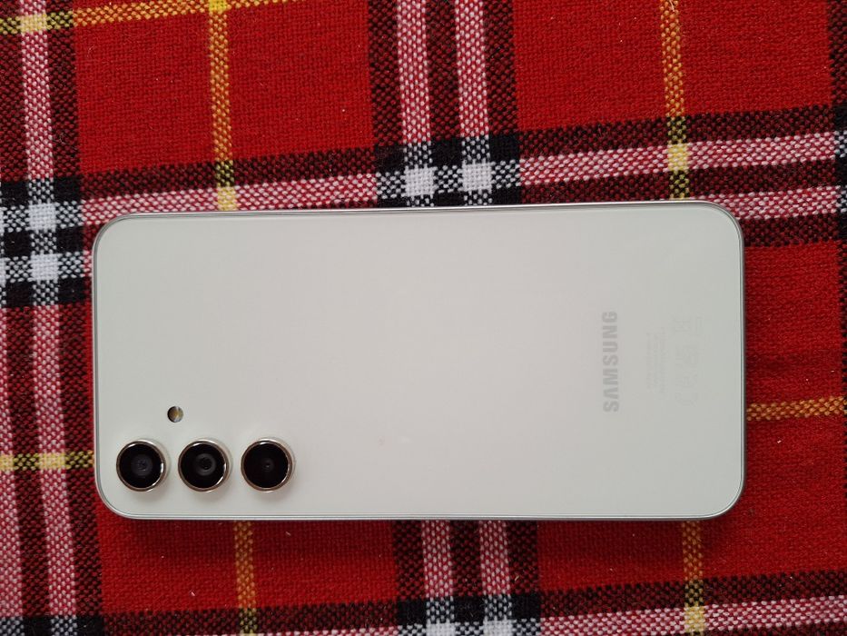 Електроника телефони