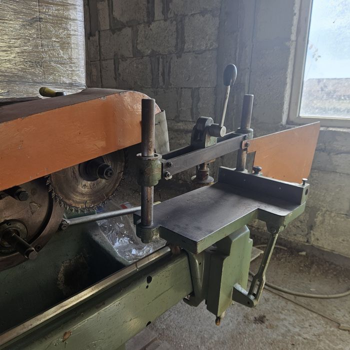 фреза с циркуляр с карета (чепорез),-ITALY