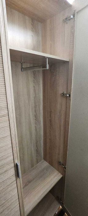Продам шкаф в прихожку