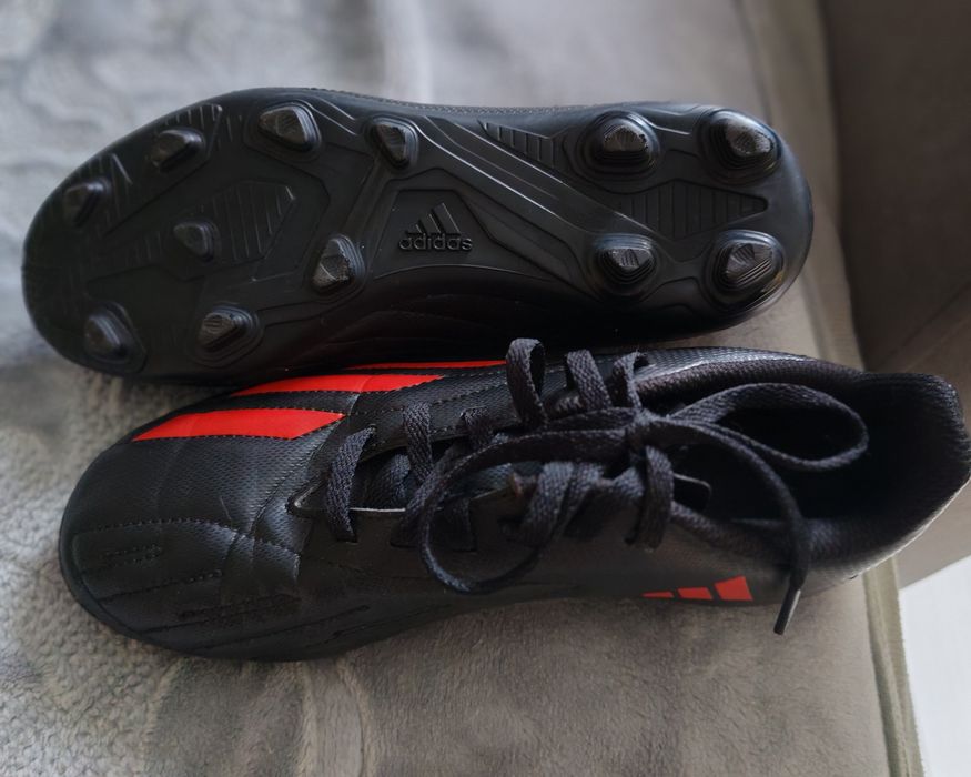 Спортивная обувь