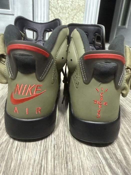 Nike Air Jordan 6 x Travis Scott