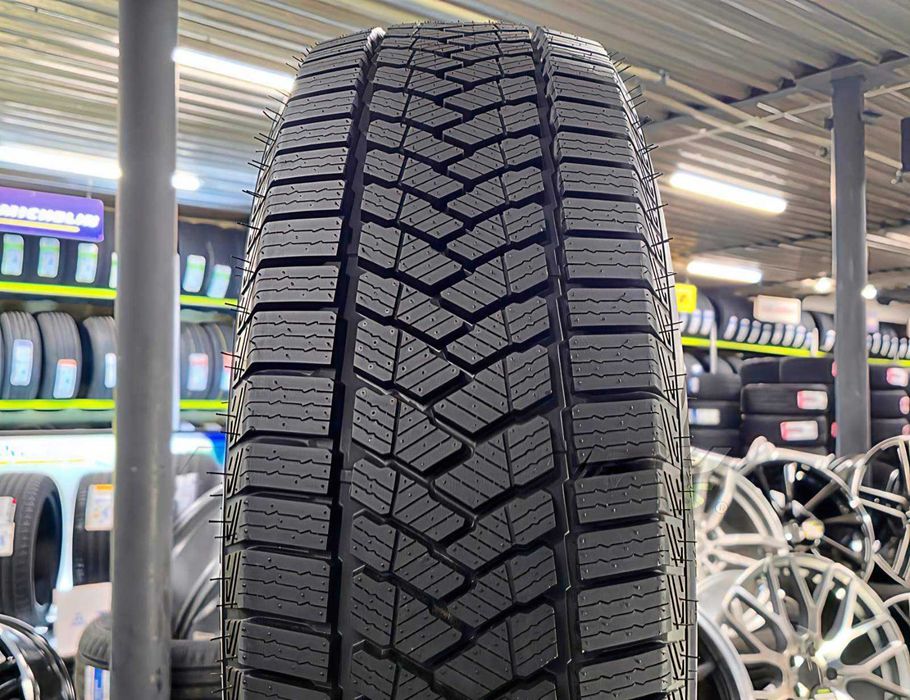 Нови всесезонни бусови гуми TERCELO CROSEASON VAN 205/70 R15C 106/104S НОВ ДОТ!! 205/70/15