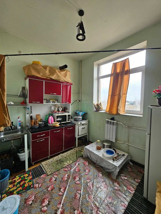 1 хоналик квартира 3 кават кирпичный дом, трикотаж