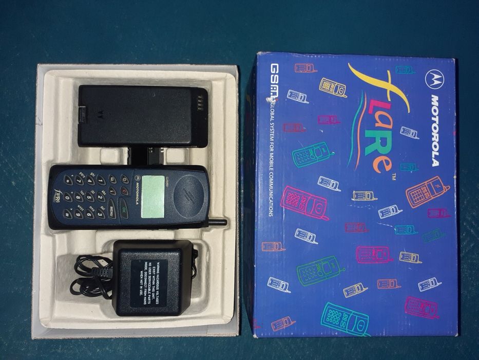 Vand telefoane Motorola