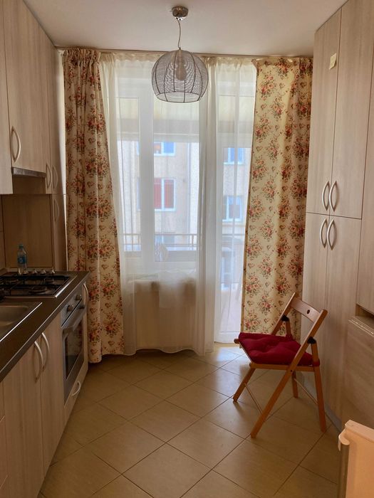 Inchiriez apartament modern cu 3 camere in Floresti