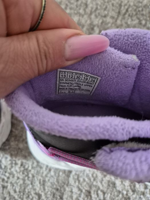 Vând ghete skechers mărimea 30