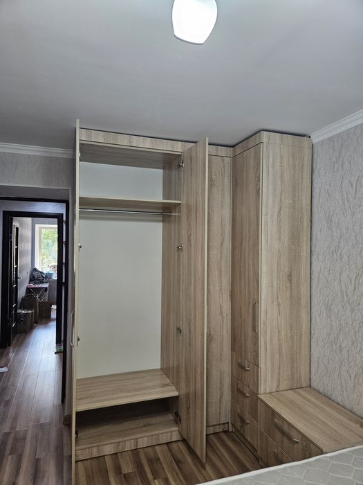 Продам спальный гарнитур