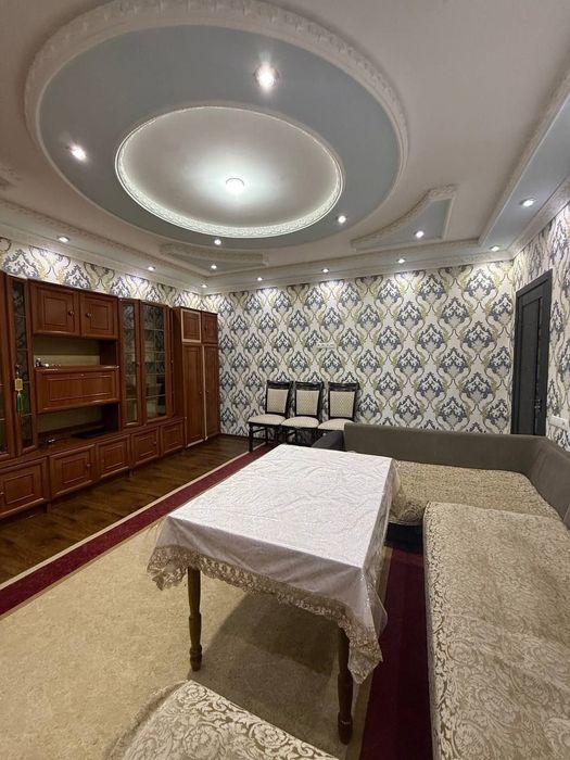 Юнусабад 6 квартал. Продается квартира 2/4/4