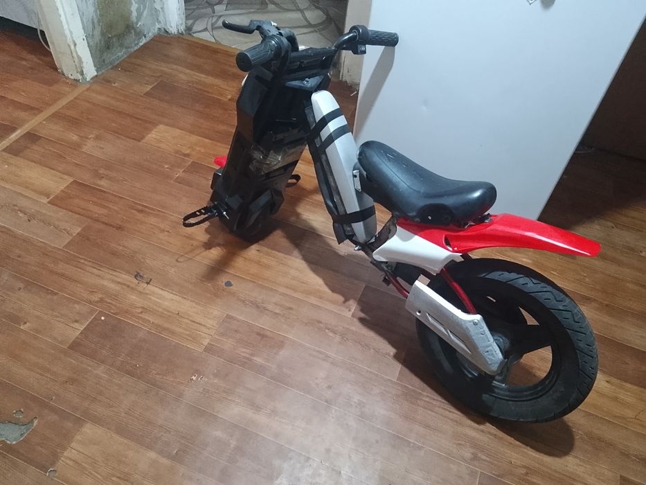 Самодельный детский  електробеговел