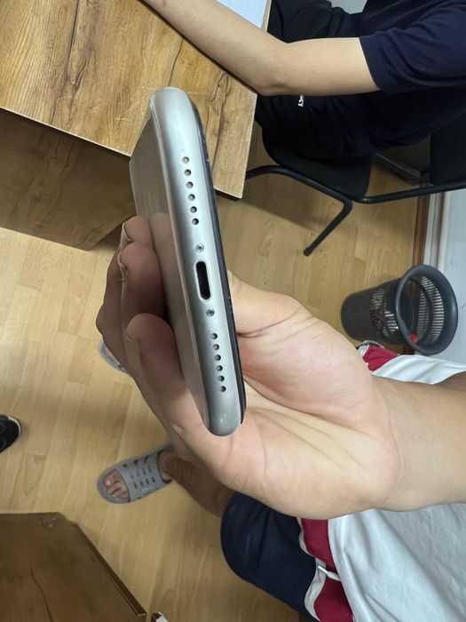 Iphone 11 128Гб идел состаиане
