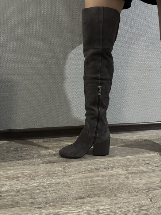 Сапоги б/у в отличном состоянии .