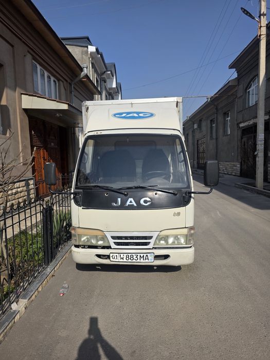 Srochni sotiladi JAC 4500$