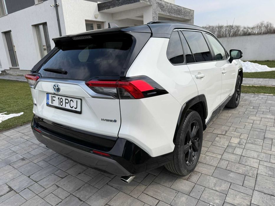 Toyota RAV4 2.5 Hybrid Style Distronic 115.000km JBL Piele