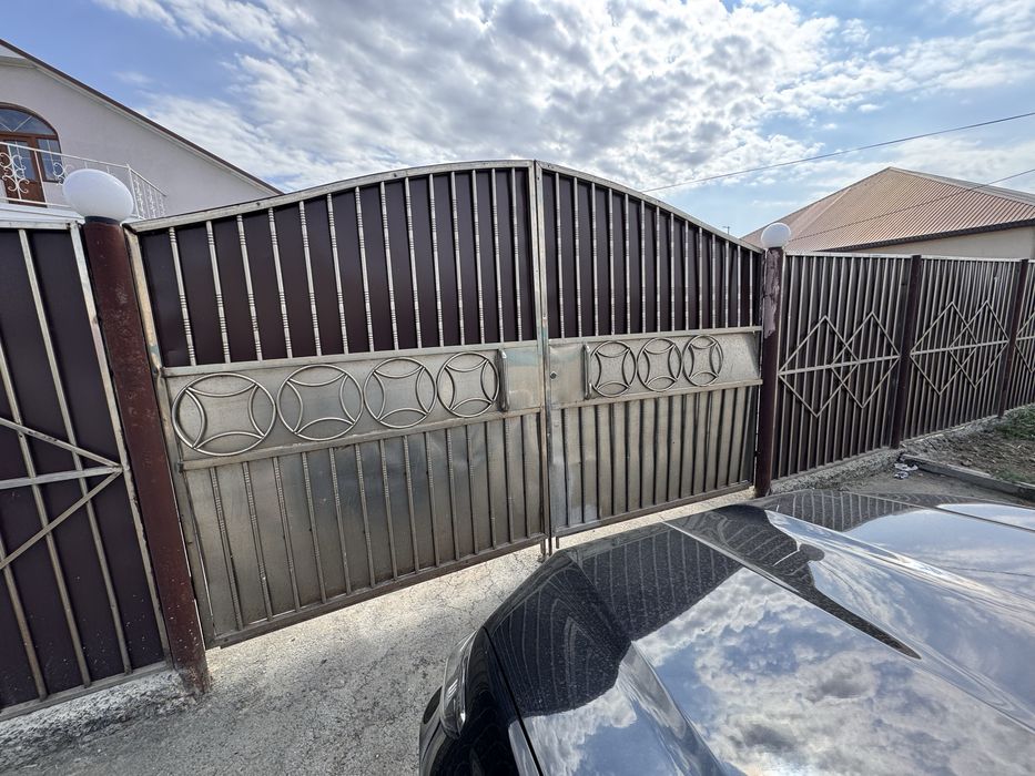 Прадаётся варота и калитка