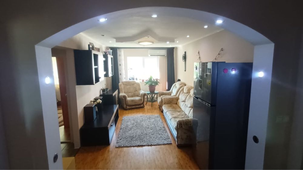 Vand Apartament 4 camere