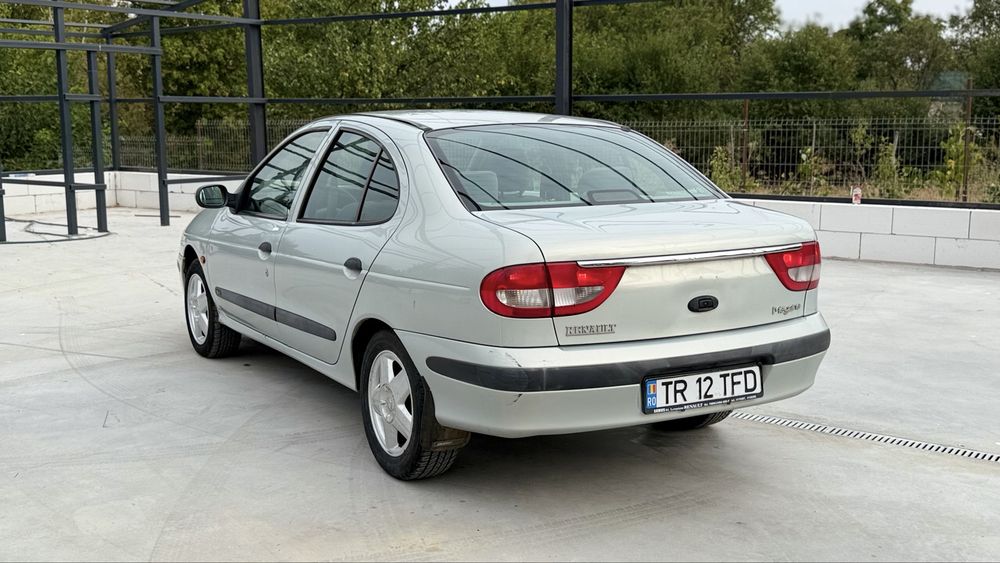 Renault megane unic proprietar! De noua !benzina!