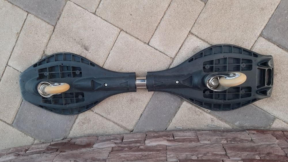 Скейт на 2 колёсах новый