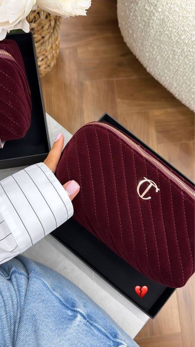 Charlotte Tilbury оригинал косметичка