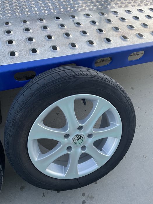 Vând jante BMW 205/55R16