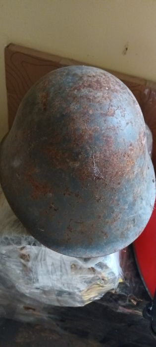 Casca militara de armata veche . .