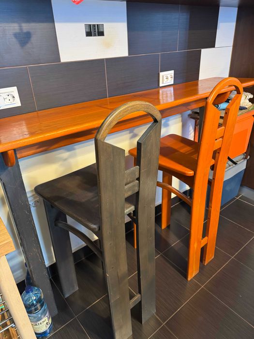 Bar si scaune din lemn de fag