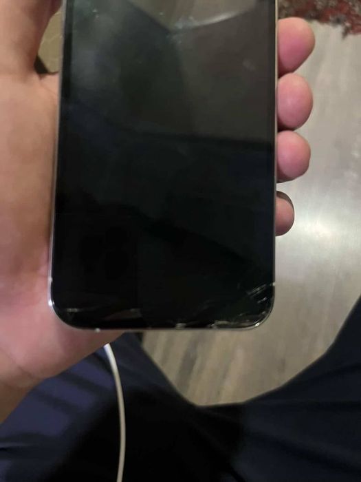 Iphone 13 pro telefoni